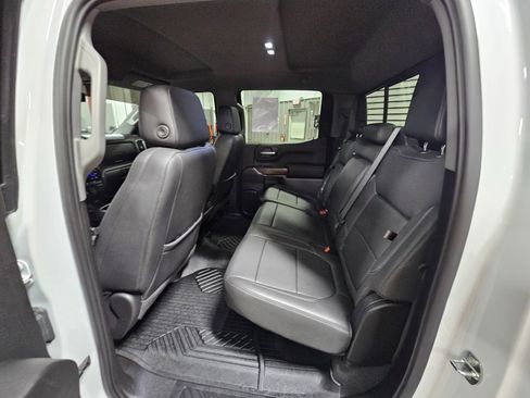 Used 2021 Chevrolet Silverado 1500 LT Trail Boss w/ Convenience Package II image 14