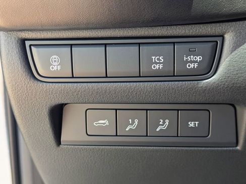 Used 2025 MAZDA CX-50 Meridian Edition w/ Weather Package image 19