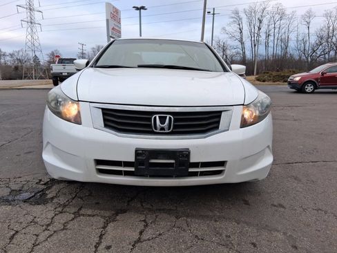 Used 2010 Honda Accord LX-P image 2