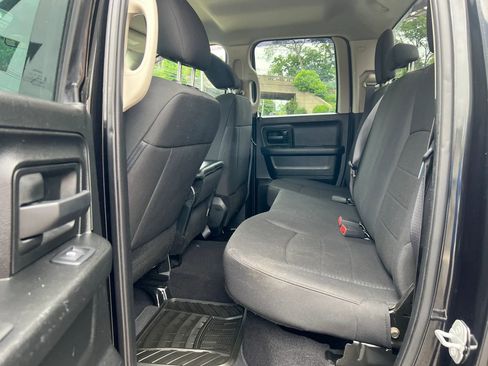 Used 2019 RAM 1500 Express w/ Express Value Package AWD/4WD image 26