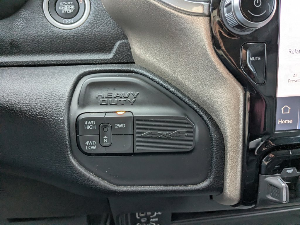 Used 2024 RAM 2500 Laramie AWD/4WD image 29