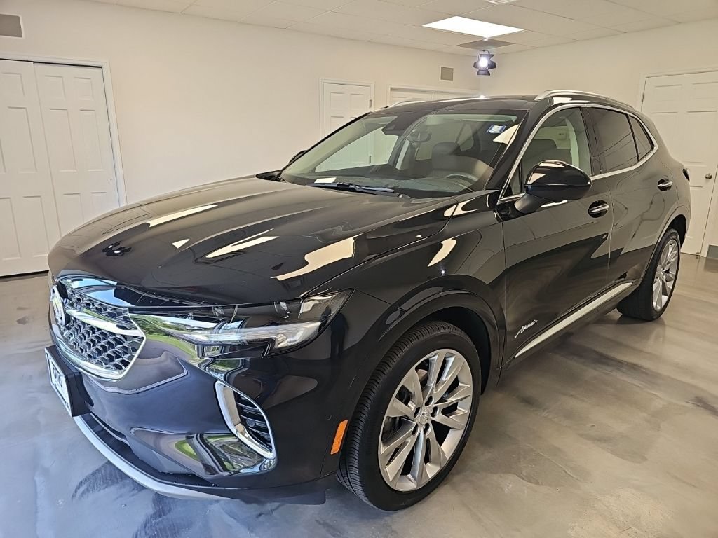 Used 2023 Buick Envision Avenir AWD/4WD image 4