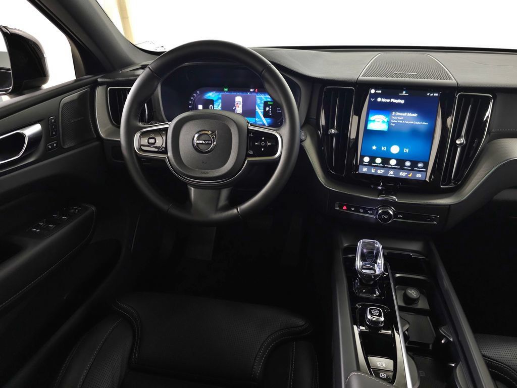 Used 2025 Volvo XC60 T8 Ultra w/ Protection Package Premier AWD/4WD image 18