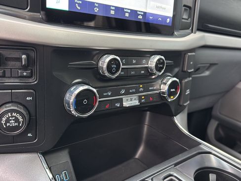 Used 2022 Ford F150 XLT w/ Equipment Group 302A High image 23