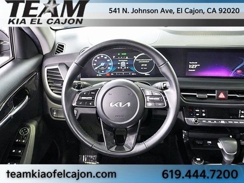 Certified 2024 Kia Seltos EX image 19