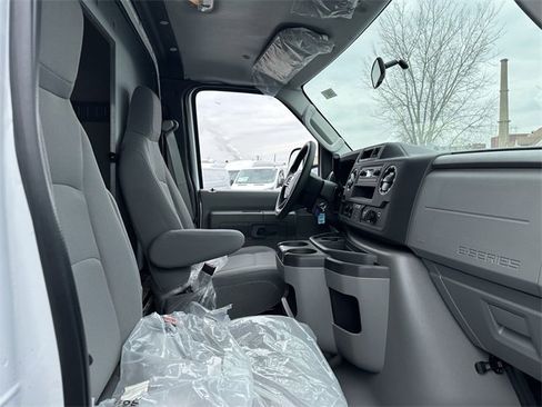 New 2024 Ford E-350 and Econoline 350 Super Duty w/ Power Windows & Locks Group image 37