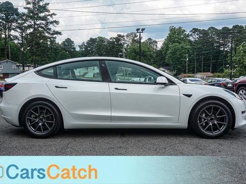 Used 2021 Tesla Model 3 Standard Range Plus RWD image 9