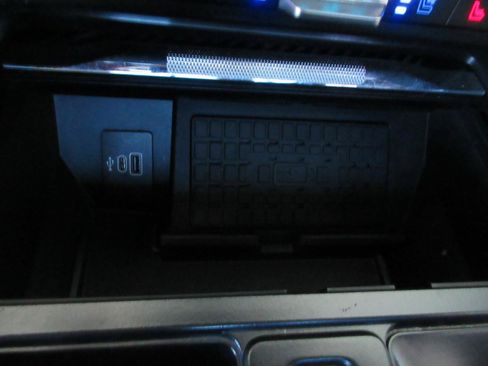Used 2025 Ford F150 Raptor AWD/4WD image 71
