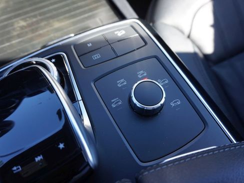 Used 2018 Mercedes-Benz GLE 350 4MATIC image 49