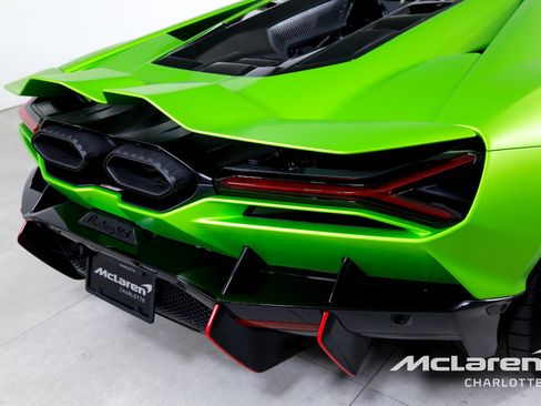 Used 2024 Lamborghini Revuelto AWD/4WD image 33