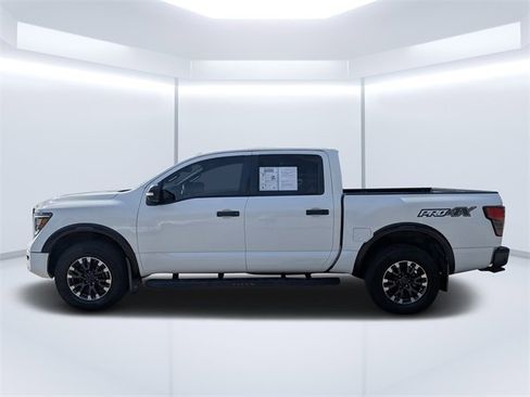 Used 2021 Nissan Titan PRO-4X w/ Pro-4x Convenience Package image 4