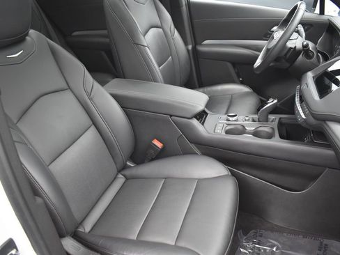 Certified 2023 Cadillac XT4 Premium Luxury w/ Technology Package AWD/4WD image 36
