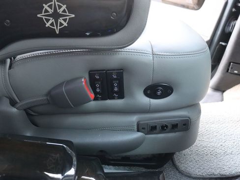 Used 2014 GMC Savana 1500 image 45