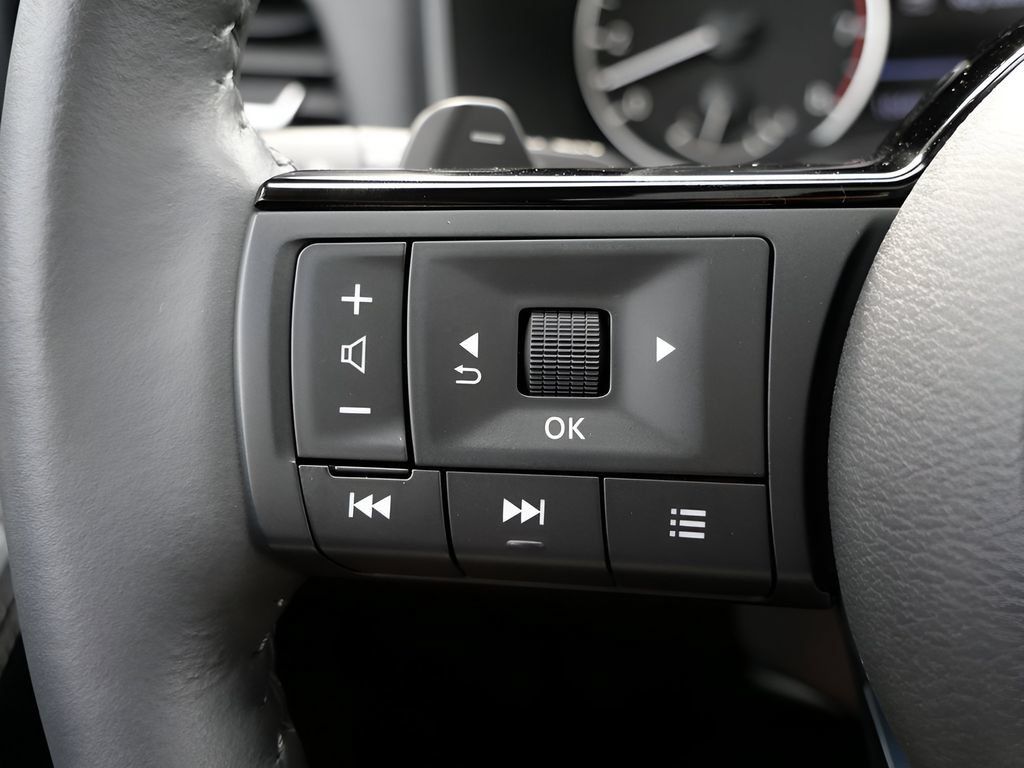 Used 2023 Nissan Rogue SL w/ SL Premium Package AWD/4WD image 19