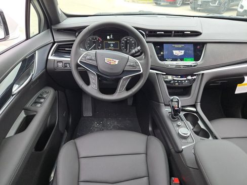New 2025 Cadillac XT5 Premium Luxury FWD image 16