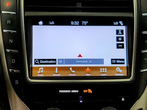 Used 2017 Lincoln MKX Reserve AWD/4WD image 19