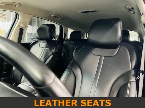 Used 2024 Genesis GV80 2.5T image 3