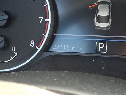 Used 2023 Nissan Sentra SR w/ Electronics Package FWD image 20