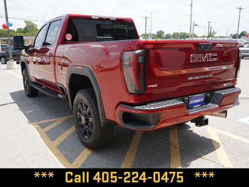 Used 2024 GMC Sierra 2500 AT4 w/ AT4 Preferred Package AWD/4WD image 12