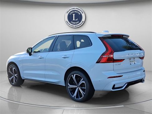 Used 2024 Volvo XC60 T8 Ultimate w/ Protection Package Premier image 4