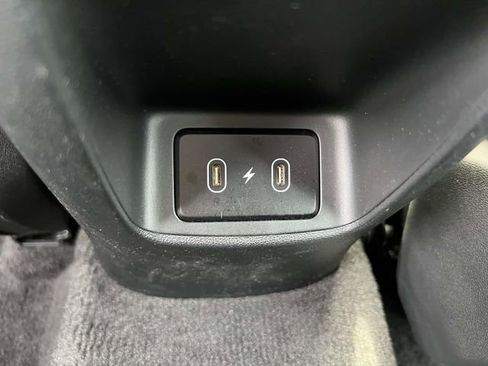 Certified 2025 Hyundai Elantra SEL image 11