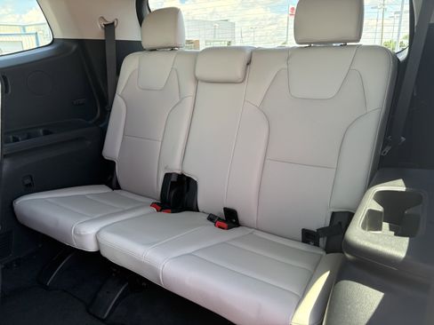 Used 2021 Kia Telluride EX w/ EX Premium Package FWD image 10