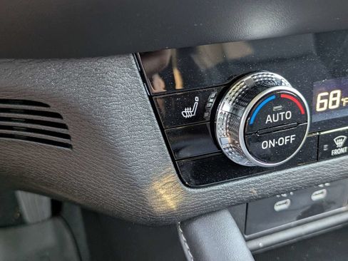 Used 2025 Mitsubishi Outlander ES AWD/4WD image 23