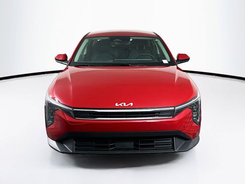 Used 2025 Kia K4 LXS image 2