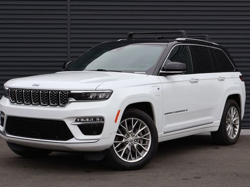 Used 2022 Jeep Grand Cherokee Summit image 1