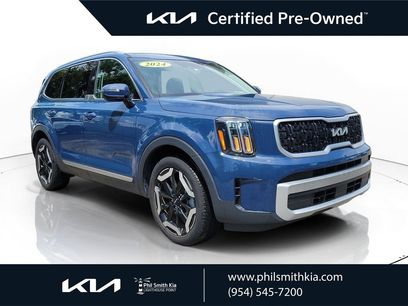 Certified 2024 Kia Telluride EX w/ EX Captain's Chair Package
