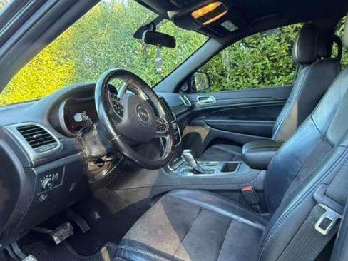 Used 2021 Jeep Grand Cherokee Laredo X AWD/4WD image 13