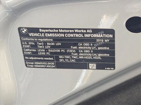 Used 2019 BMW 530e w/ Premium Package image 26