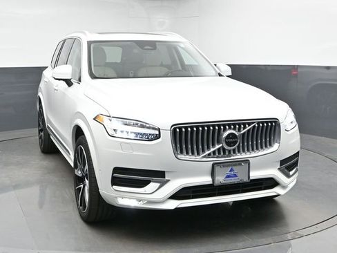 Used 2023 Volvo XC90 B6 Plus w/ Protection Package Premier AWD/4WD image 2
