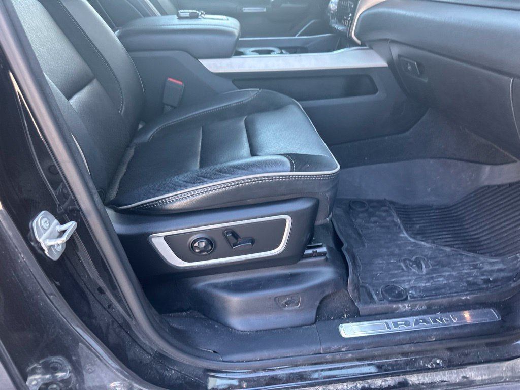 Used 2020 RAM 1500 Laramie AWD/4WD image 27