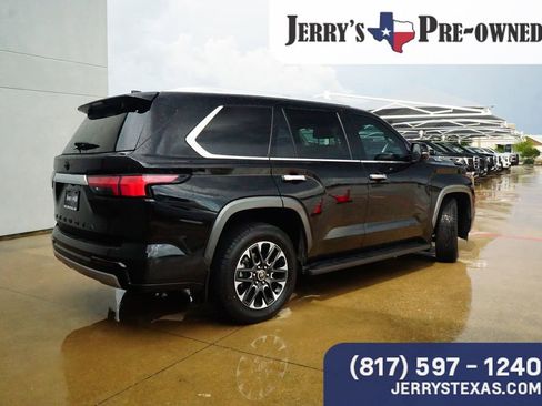 Used 2024 Toyota Sequoia Limited w/ Tow Technology Package RWD image 5