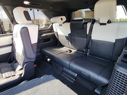 Used 2024 Toyota Sequoia Capstone AWD/4WD image 24