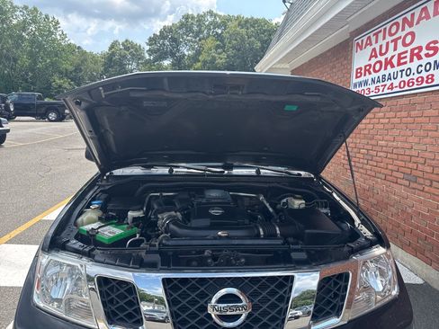 Used 2016 Nissan Frontier SV w/ SV Value Truck Package AWD/4WD image 37