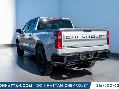 Used 2021 Chevrolet Silverado 1500 Custom Trail Boss w/ LPO, Dark Essentials Package image 27