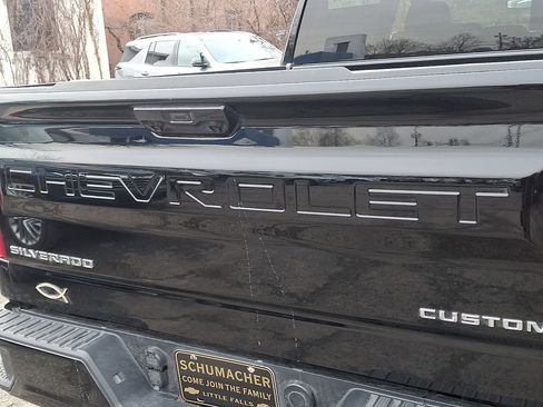 Used 2025 Chevrolet Silverado 1500 Custom image 28