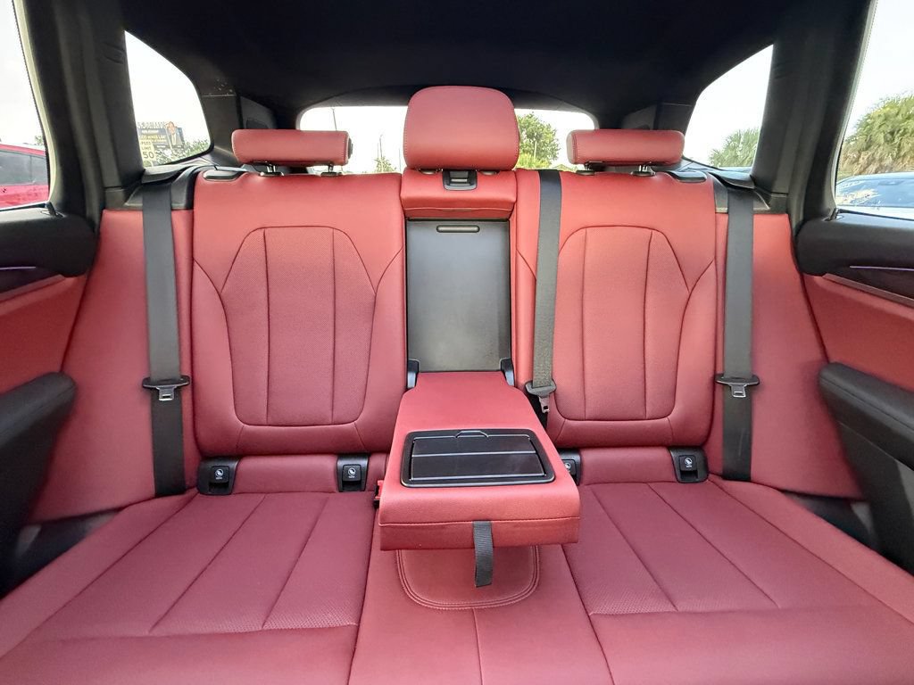 Used 2024 BMW X3 sDrive30i w/ Premium Package w/ZPA RWD image 18