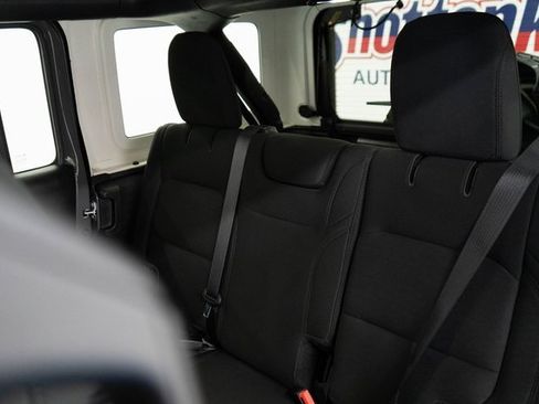 Used 2020 Jeep Wrangler Unlimited Sport S image 16