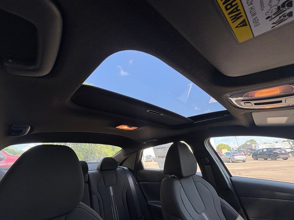 New 2026 Hyundai Elantra SEL Sport Premium FWD image 19