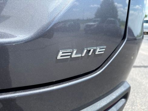 Used 2024 Honda Pilot Elite image 5
