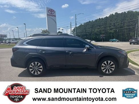 Used 2025 Subaru Outback Touring XT AWD/4WD image 2