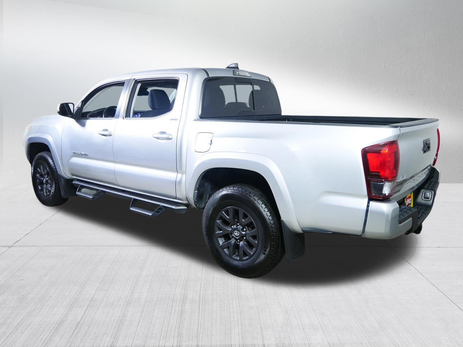 Used 2023 Toyota Tacoma SR5 w/ Technology Package AWD/4WD image 5