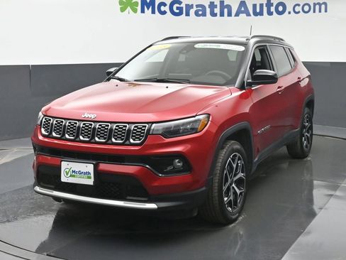 Used 2025 Jeep Compass Limited AWD/4WD image 16