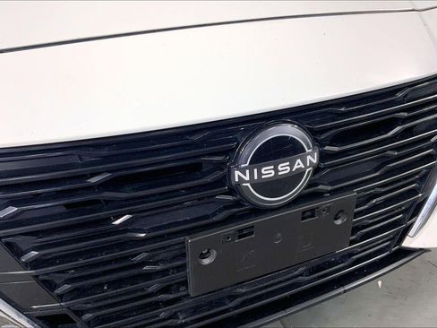 Used 2025 Nissan Altima 2.5 SV FWD image 28