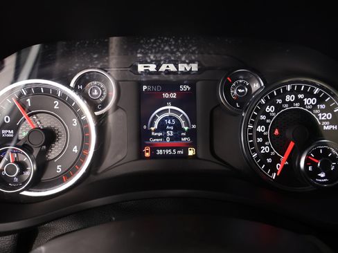 Used 2024 RAM 3500 Big Horn AWD/4WD image 4