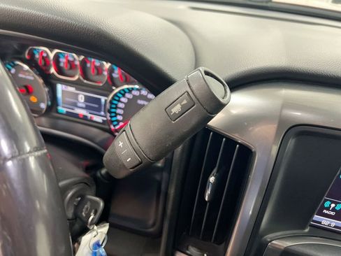 Used 2018 Chevrolet Silverado 1500 LT w/ All Star Edition AWD/4WD image 17