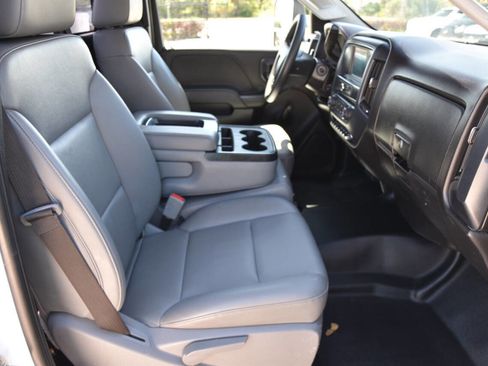Used 2018 Chevrolet Silverado 2500 W/T RWD image 10